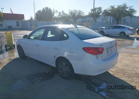 2010 Hyundai Elantra Gls z USA, uszkodzony, nr VIN KMHDU4AD0AU924913